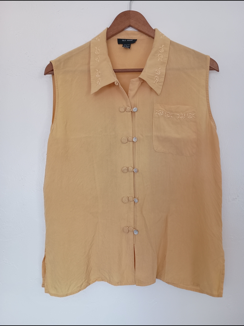 Silk House 100% Silk Sleeveless Button-Front Collared Top — Mustard vintage